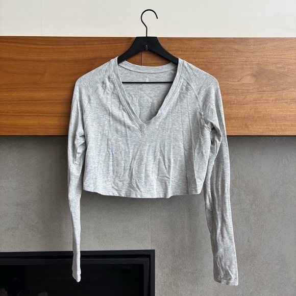 Free People Tops - Free People Movement V Neck Cropped Long Sleeve Top, Size M